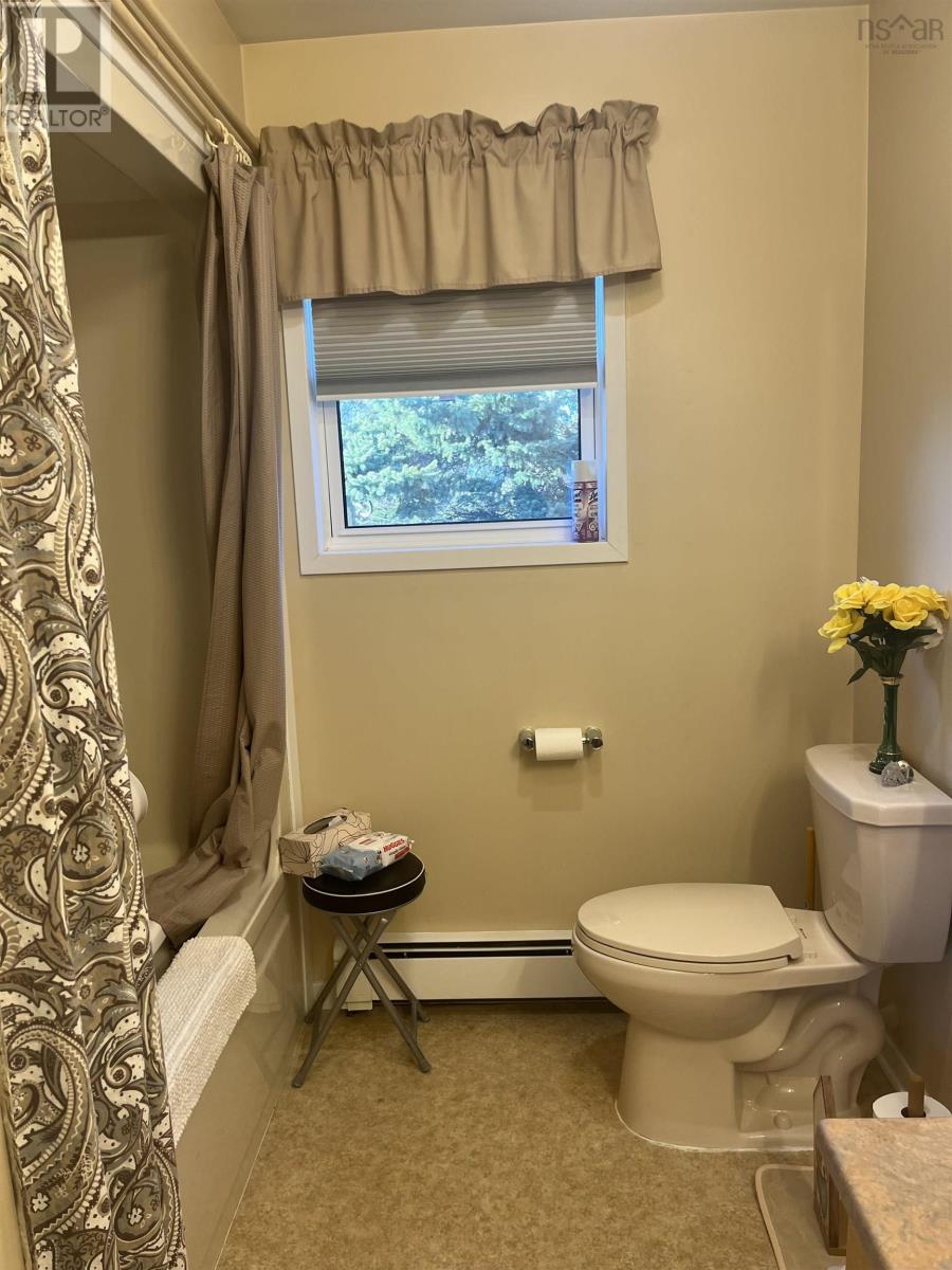 2 Cyrus Street, Glace Bay, Nova Scotia  B1A 6J7 - Photo 12 - 202512519