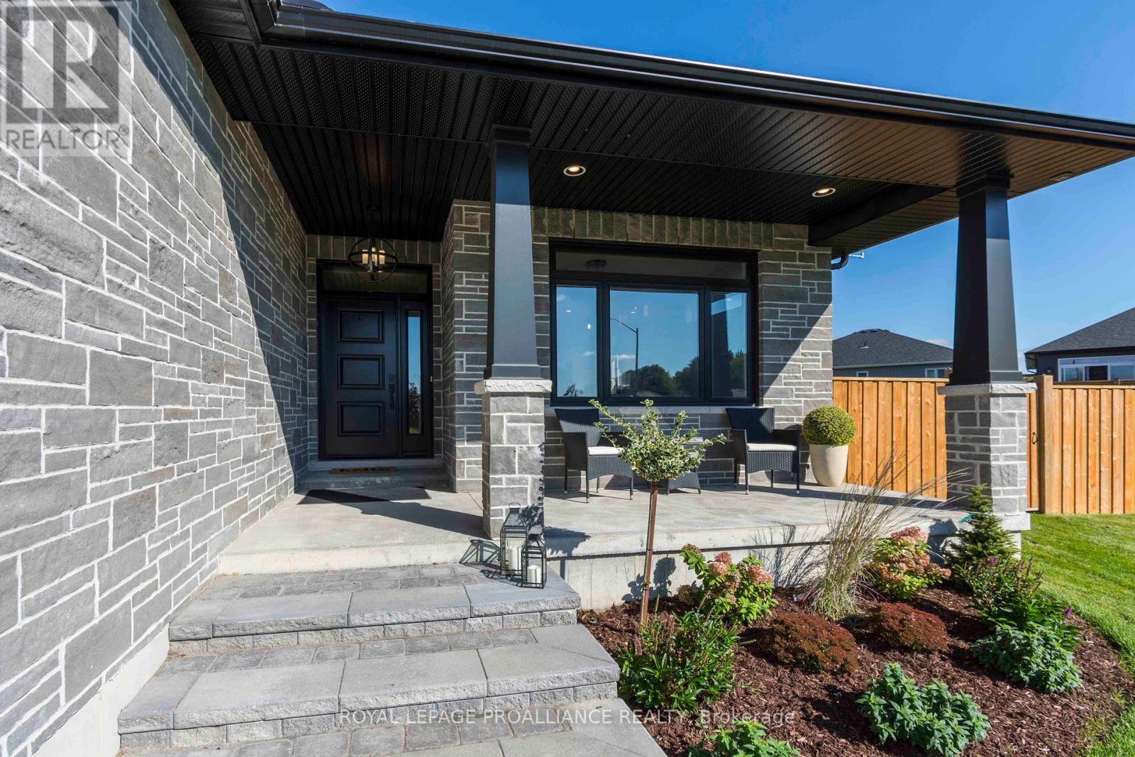 38 Mackenzie John Crescent, Brighton, Ontario  K0K 1H0 - Photo 2 - X12193543