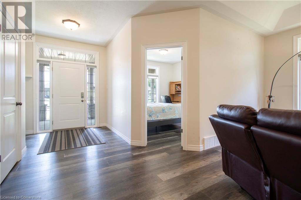 Property at 31 SYCAMORE Drive image 4