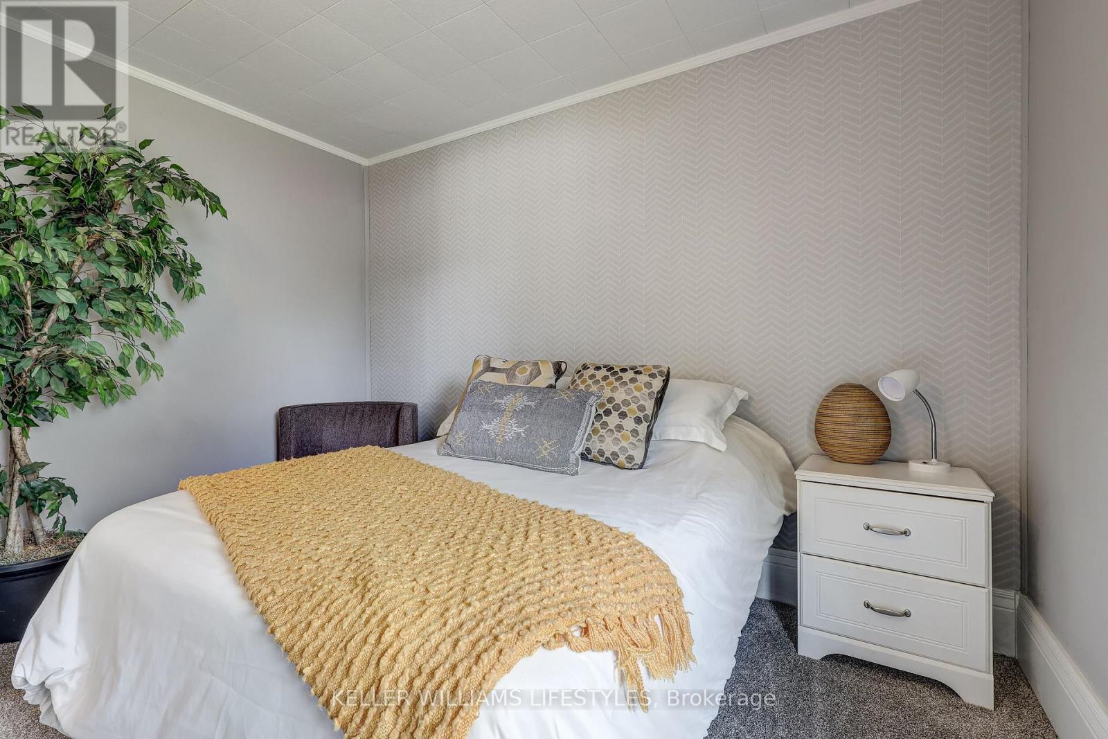 22738 Thames Road, Southwest Middlesex (Appin), Ontario  N0L 1A0 - Photo 16 - X12193563