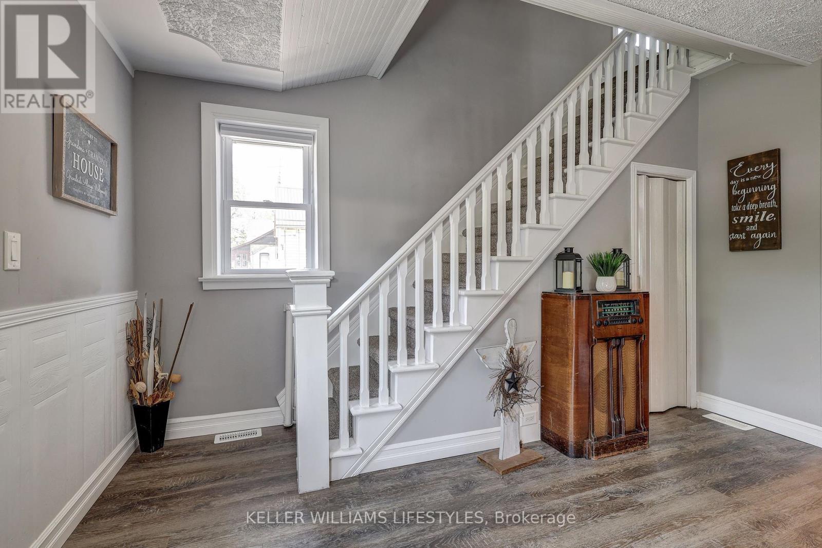 22738 Thames Road, Southwest Middlesex (Appin), Ontario  N0L 1A0 - Photo 18 - X12193563