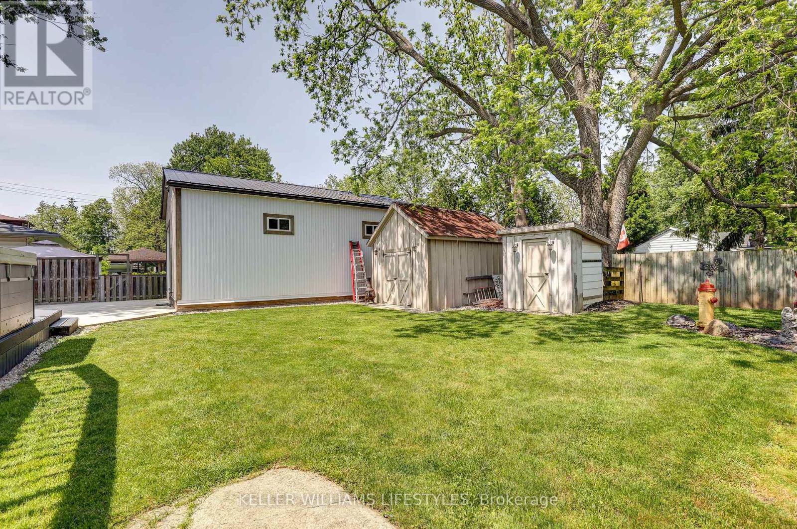 22738 Thames Road, Southwest Middlesex (Appin), Ontario  N0L 1A0 - Photo 42 - X12193563