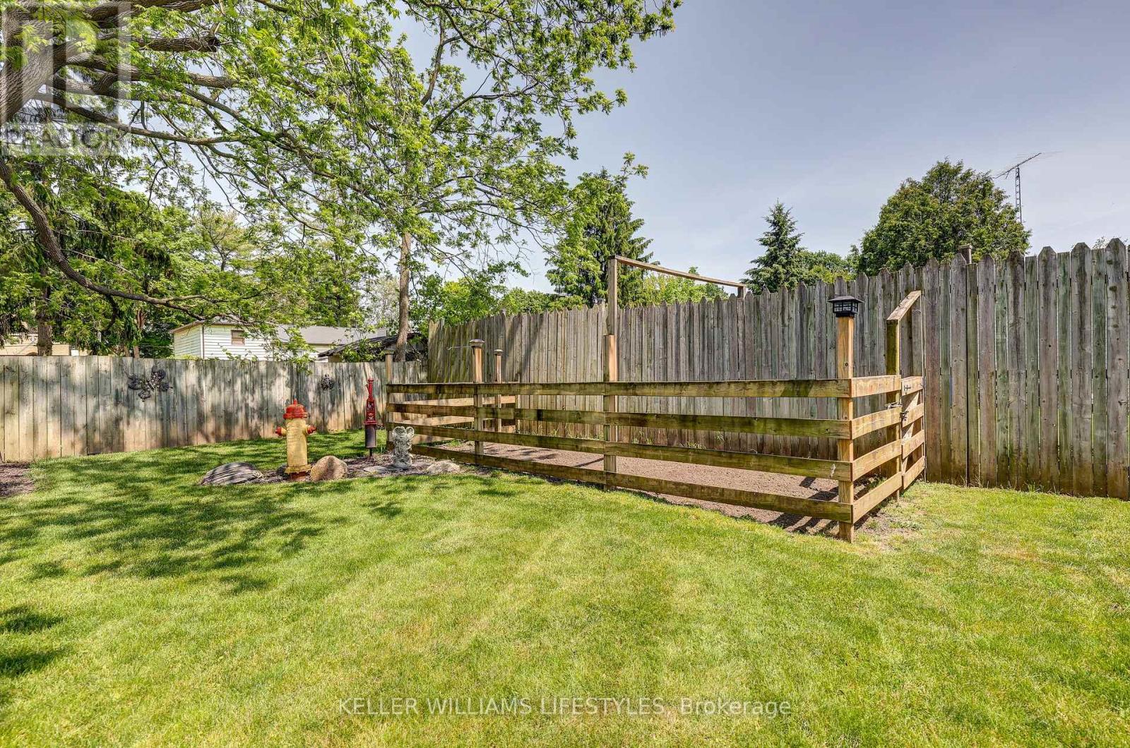 22738 Thames Road, Southwest Middlesex (Appin), Ontario  N0L 1A0 - Photo 43 - X12193563
