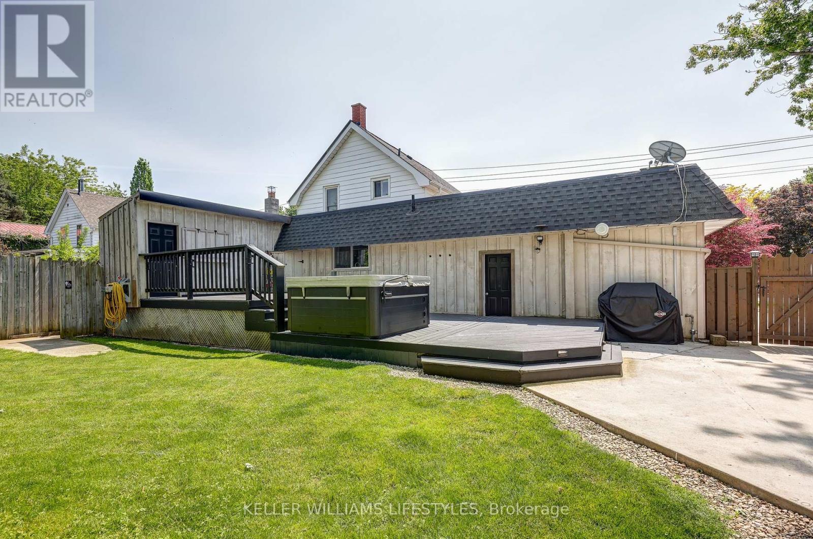 22738 Thames Road, Southwest Middlesex (Appin), Ontario  N0L 1A0 - Photo 45 - X12193563