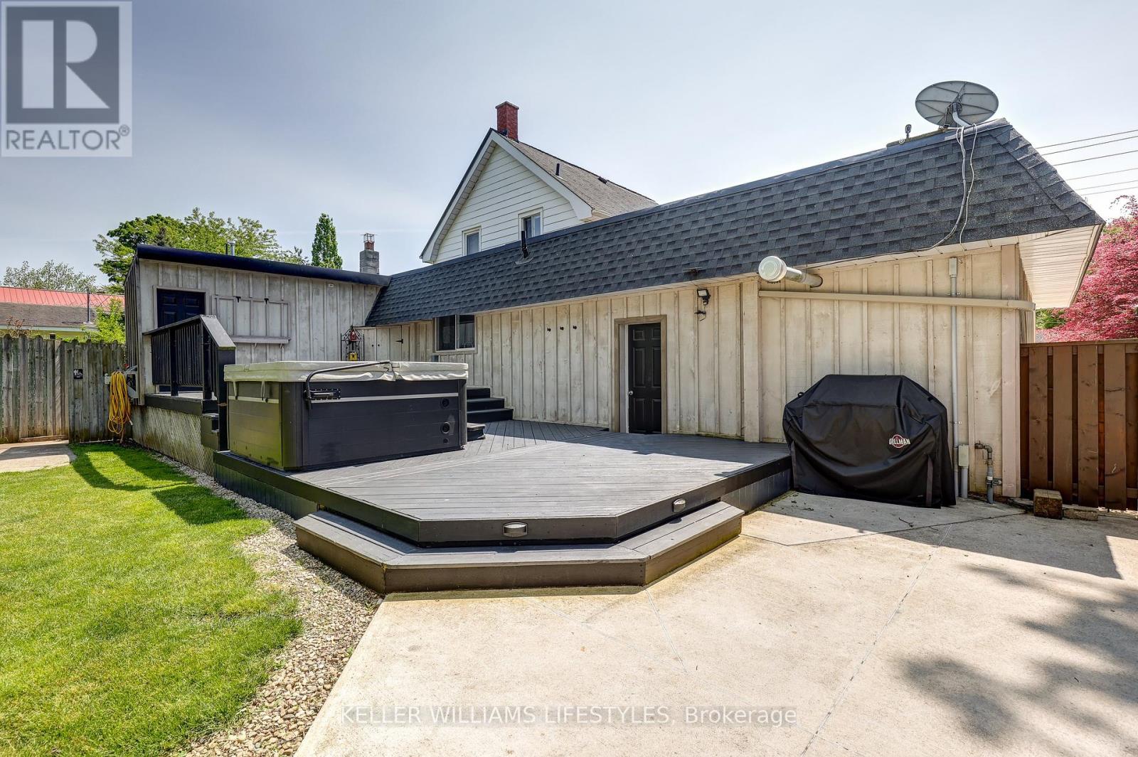 22738 Thames Road, Southwest Middlesex (Appin), Ontario  N0L 1A0 - Photo 46 - X12193563
