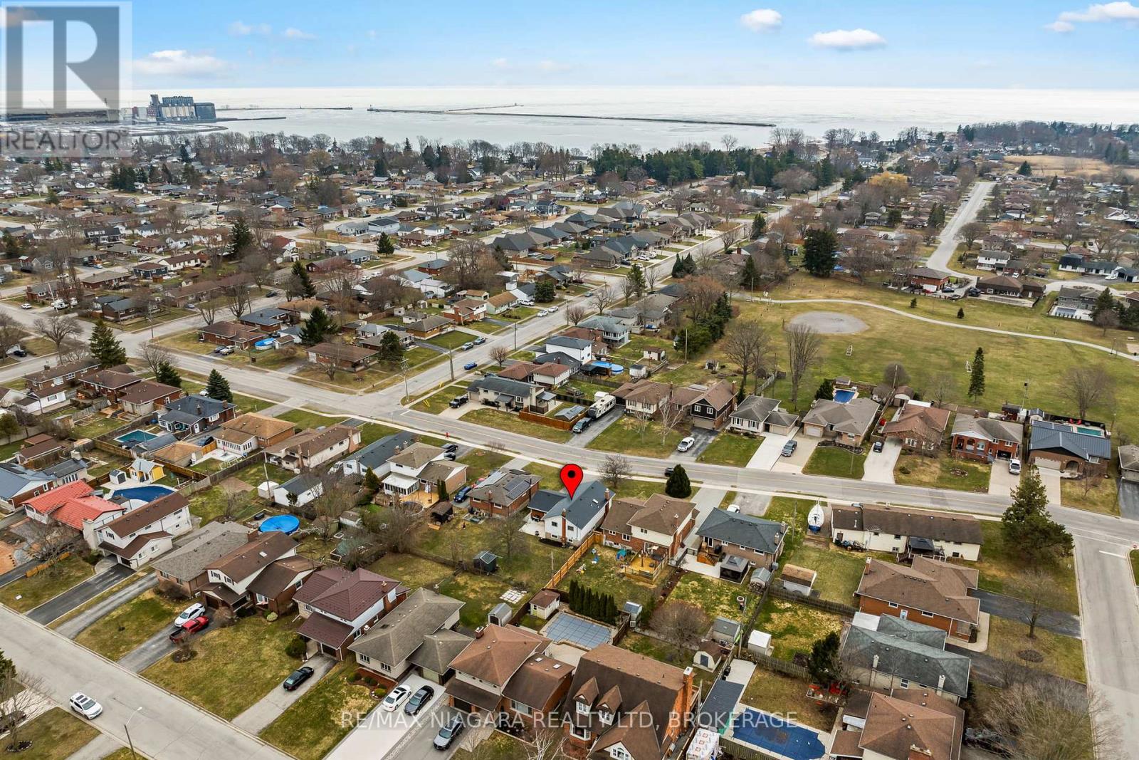 Property at 589 STANLEY STREET image 2