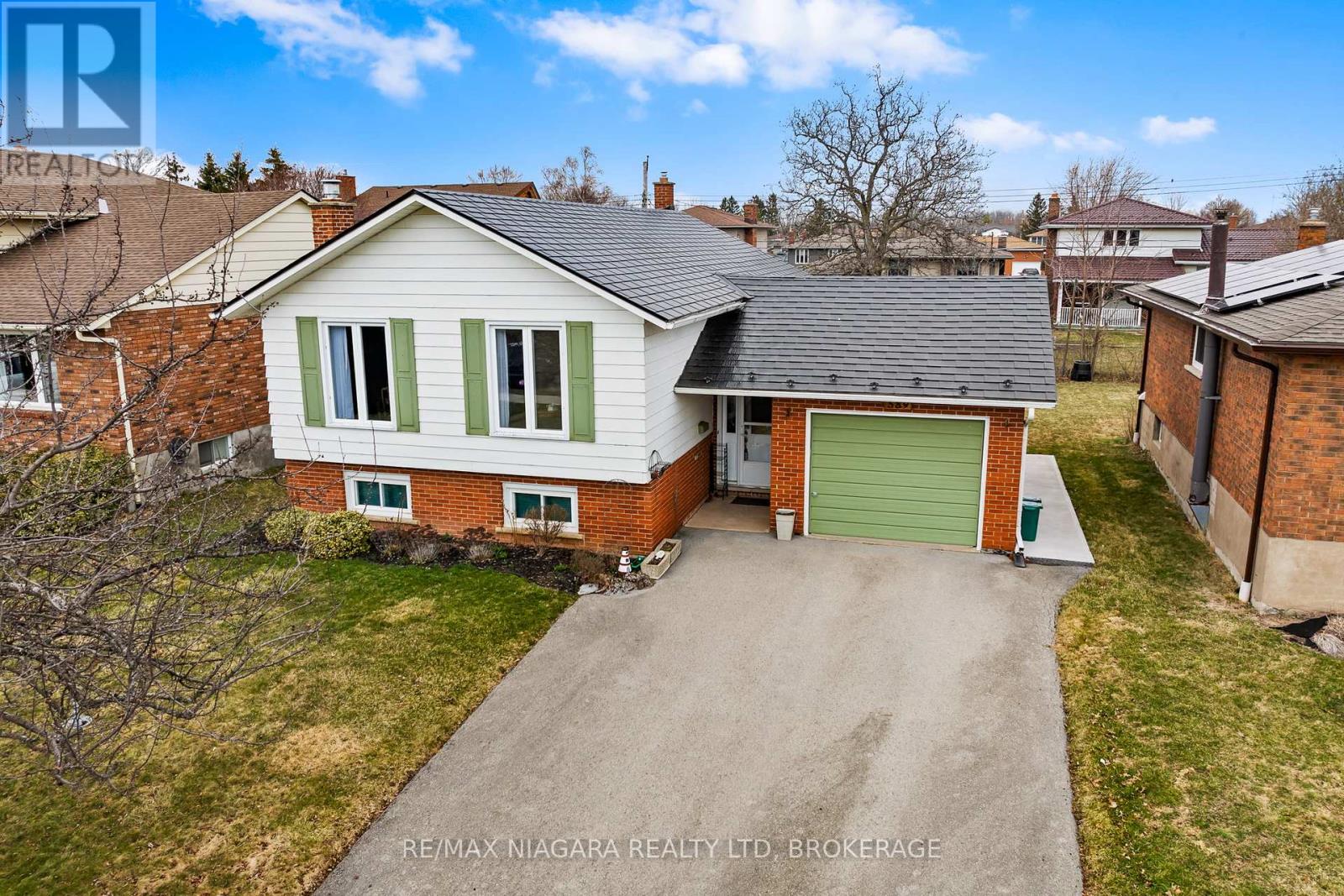 Property at 589 STANLEY STREET image 3