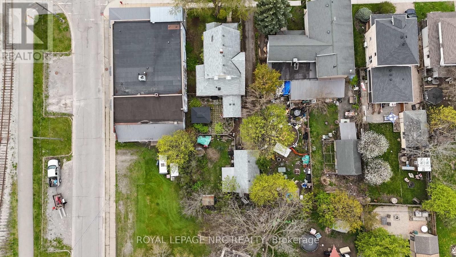 305 Mitchell Street, Port Colborne (Killaly East), Ontario  L3K 1Y7 - Photo 7 - X12137210
