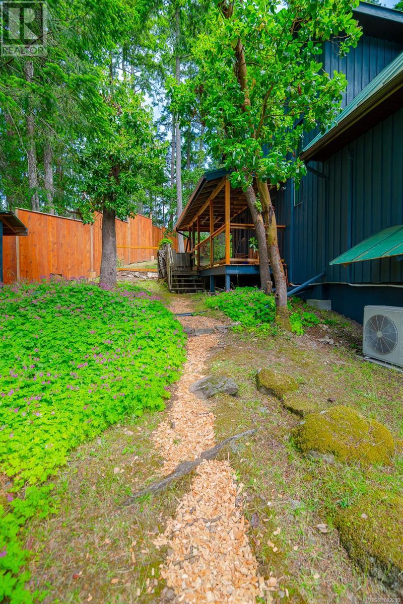 Property at 211 Halibut Hill Rd image 4