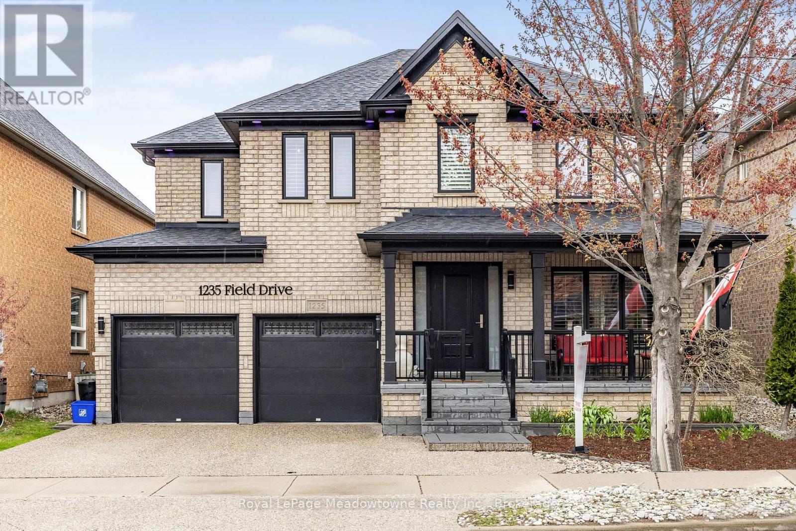 1235 FIELD DRIVE, Milton, Ontario