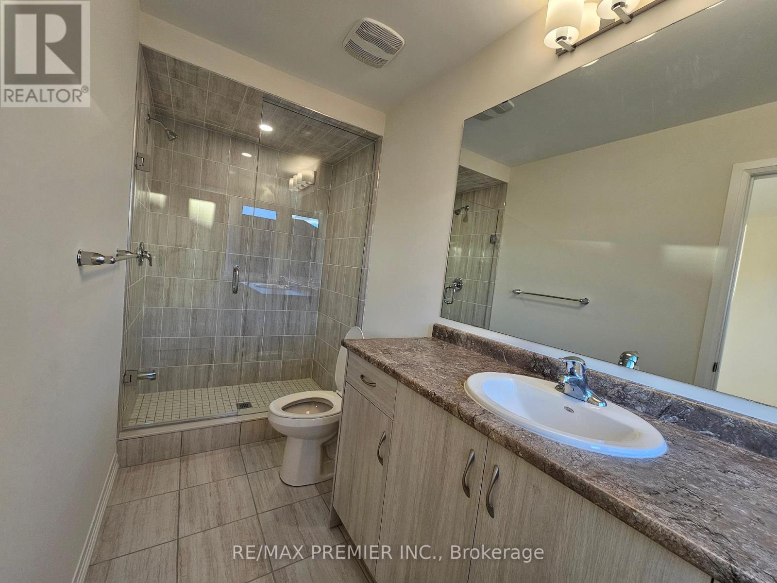 38 Cherry Hill Lane, Barrie, Ontario  L4N 6K7 - Photo 13 - S12186722