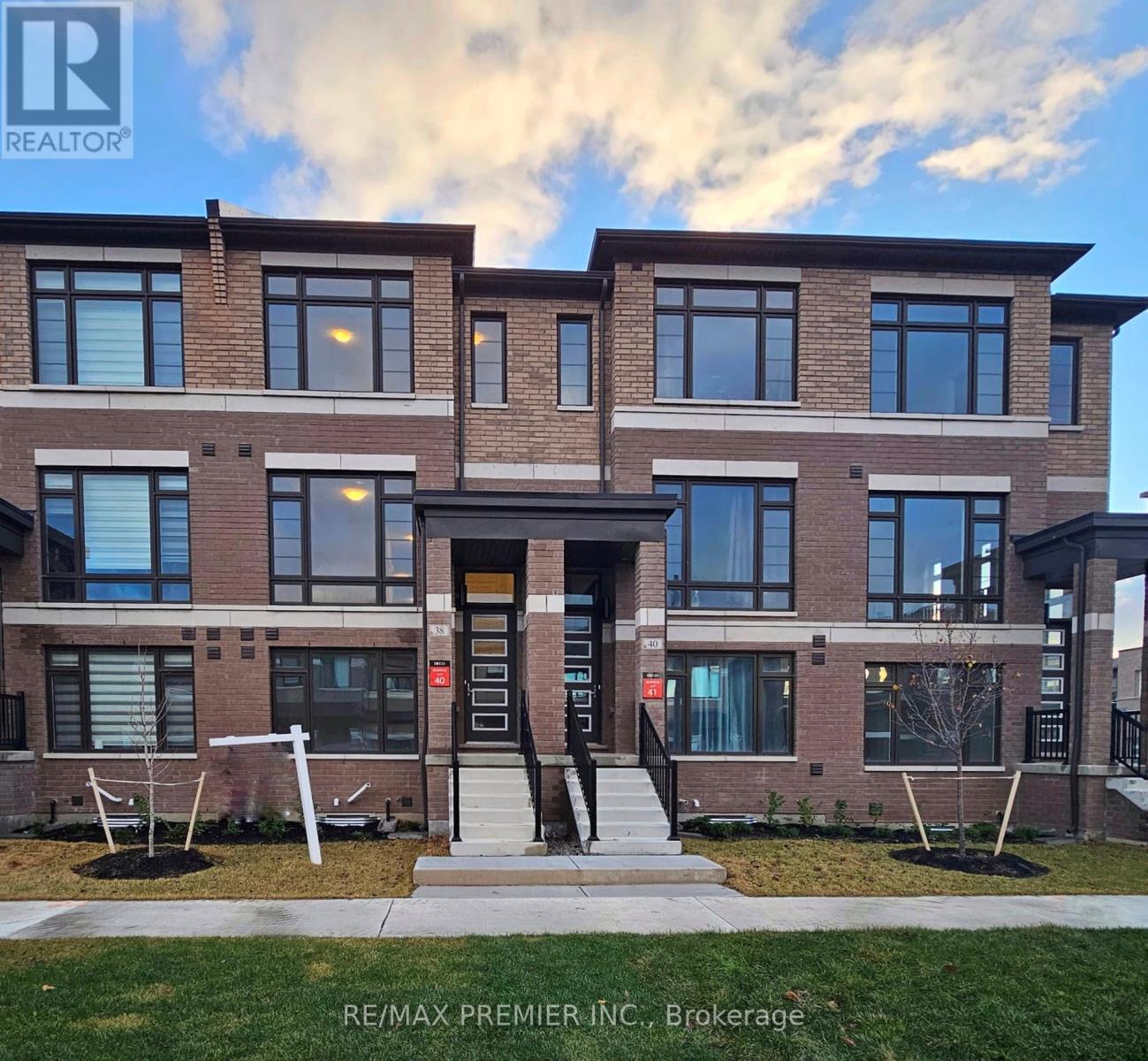 38 CHERRY HILL LANE, Barrie, Ontario