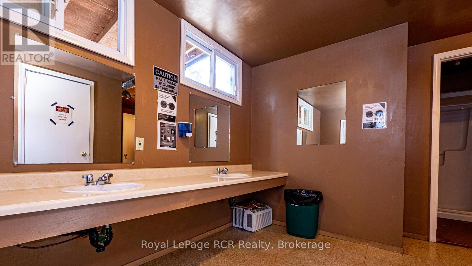 6313 Highway 6, Northern Bruce Peninsula, Ontario  N0H 2R0 - Photo 33 - X12193555