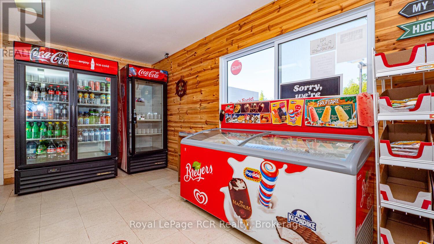 6313 Highway 6, Northern Bruce Peninsula, Ontario  N0H 2R0 - Photo 39 - X12193555