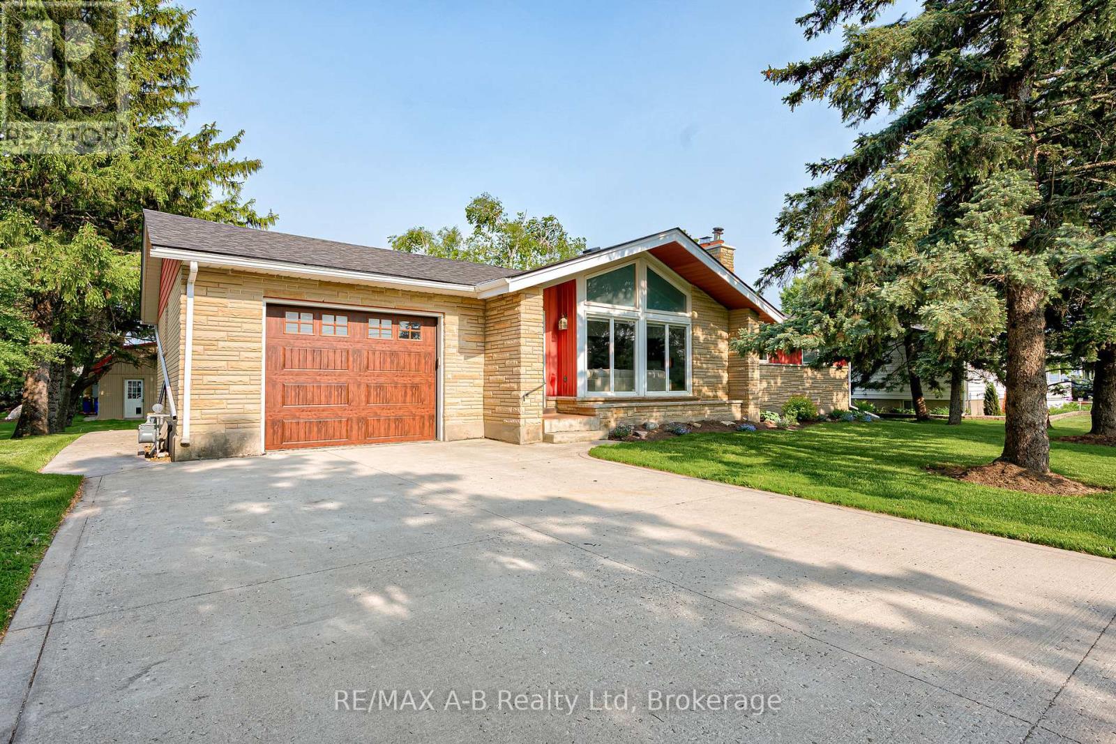 3981 111 ROAD, Perth East, Ontario
