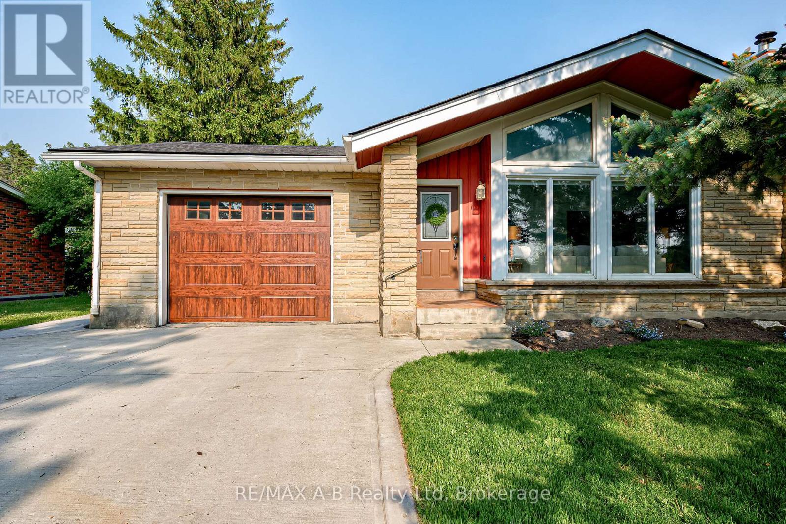 3981 111 Road, Perth East (North Easthope), Ontario  N5A 6S5 - Photo 5 - X12193564