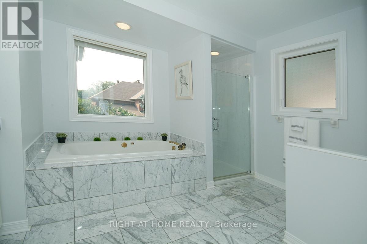 26 Strathbury Street, Ottawa, Ontario  K2G 5N9 - Photo 14 - X12193519