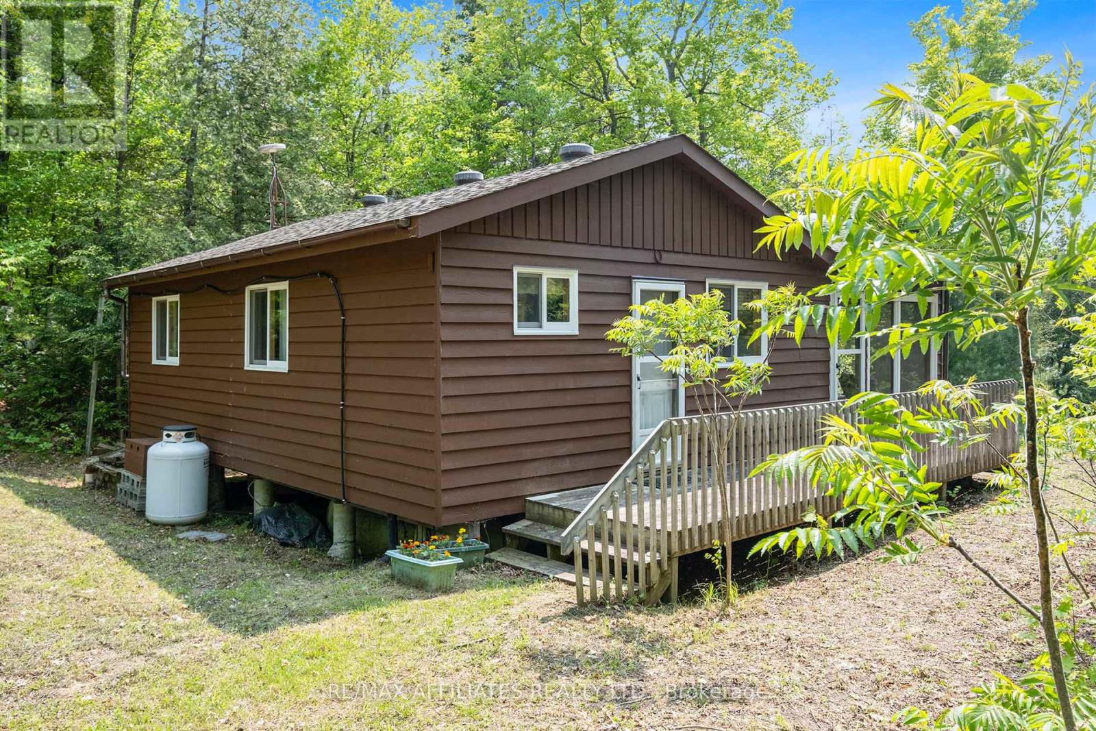1015 Penyck  Lake Lane North, Frontenac, Ontario  K0H 2P0 - Photo 20 - X12193530