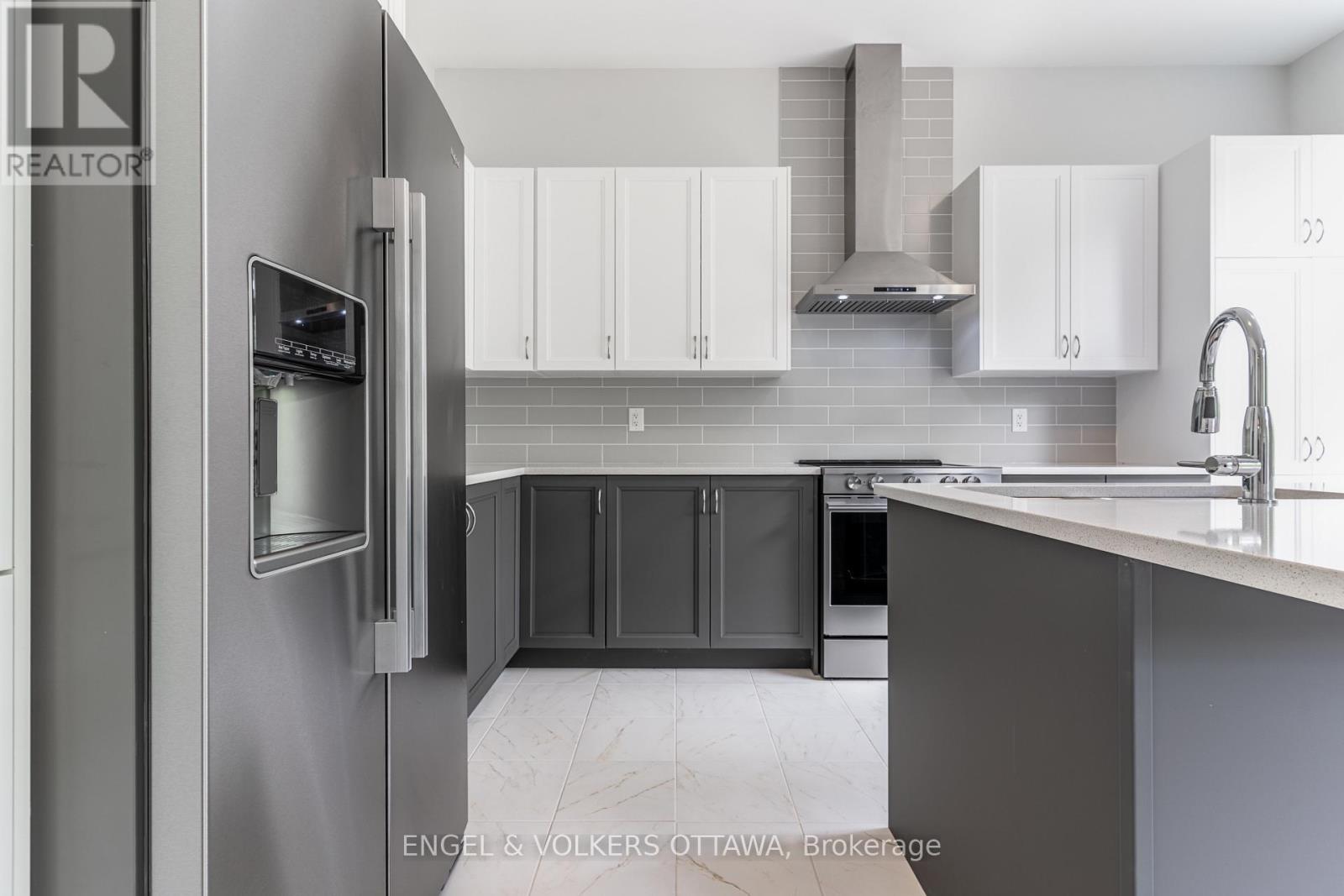 333 Elsie Macgill Walk, Ottawa, Ontario  K2W 0K7 - Photo 25 - X12193565