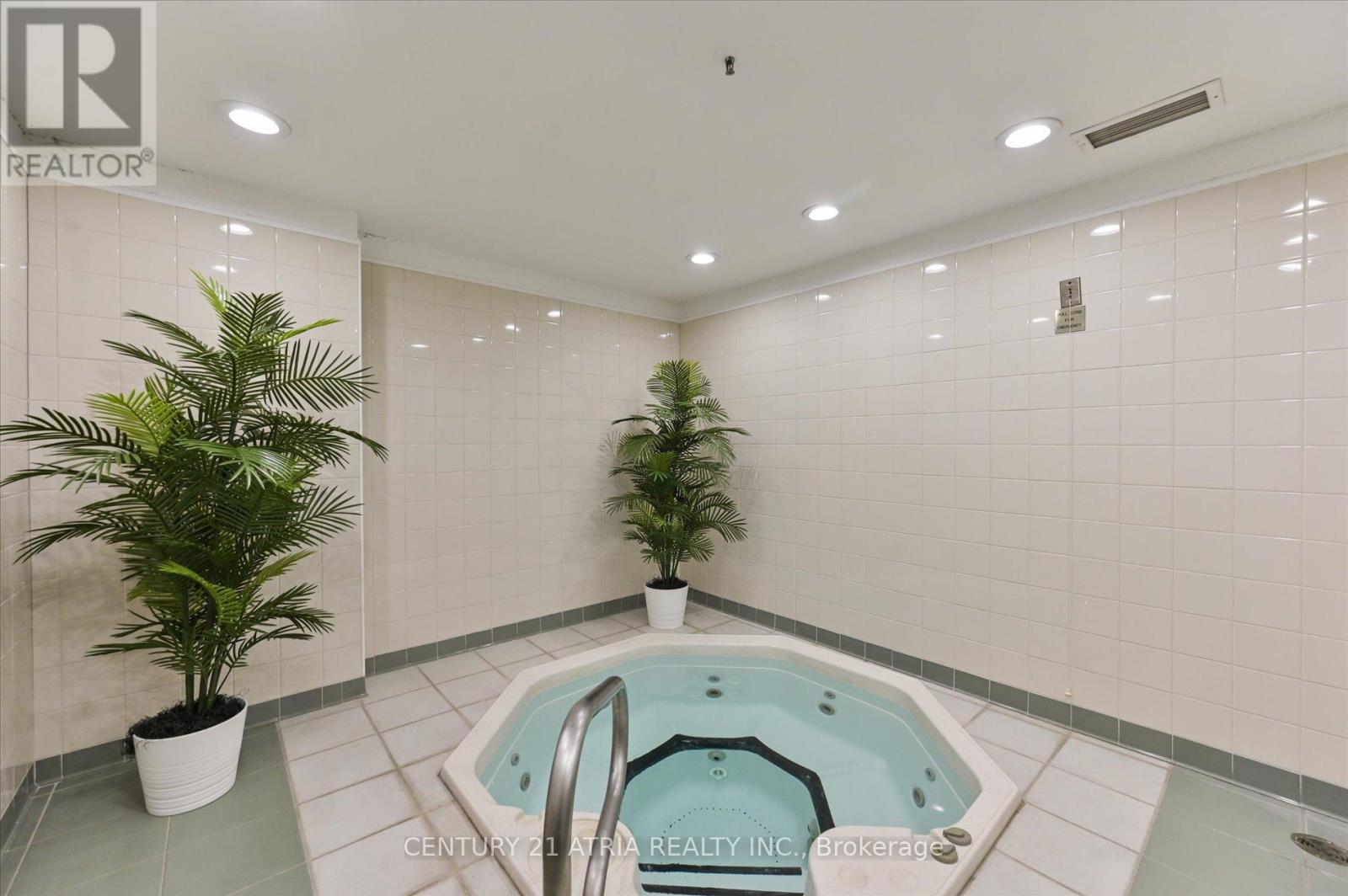 508 - 43 Eglinton Avenue E, Toronto (Mount Pleasant West), Ontario  M4P 1A2 - Photo 23 - C12193385