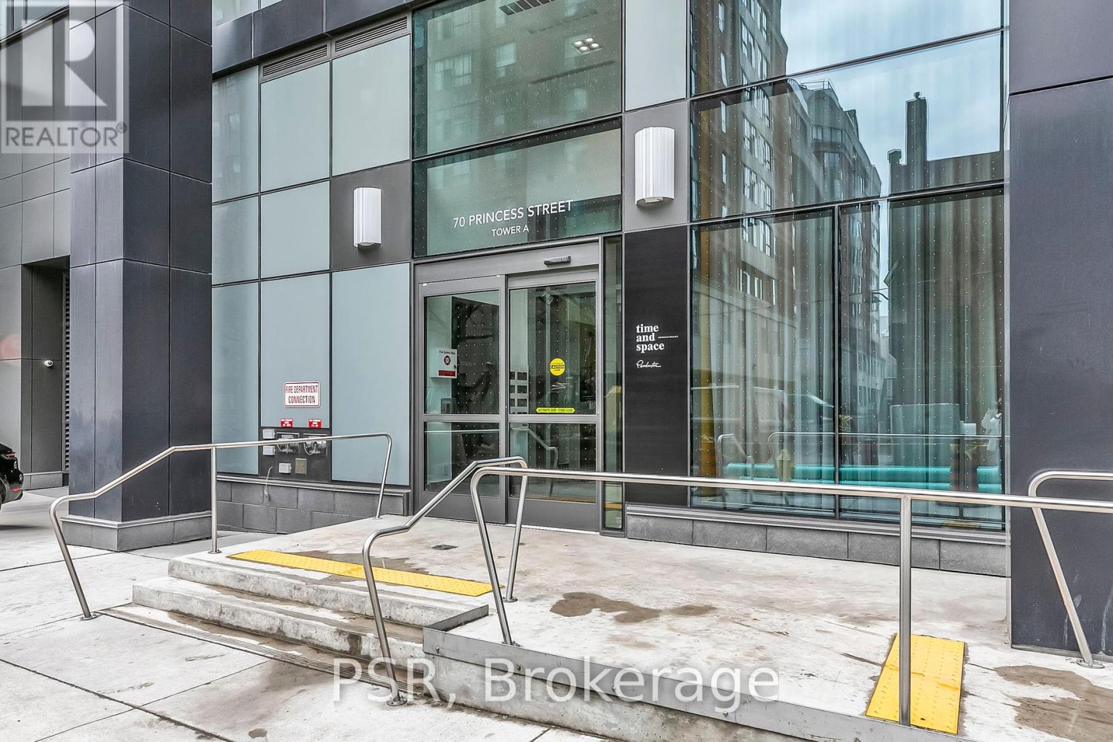703 - 70 Princess Street, Toronto, Ontario  M5A 0X6 - Photo 2 - C12193426