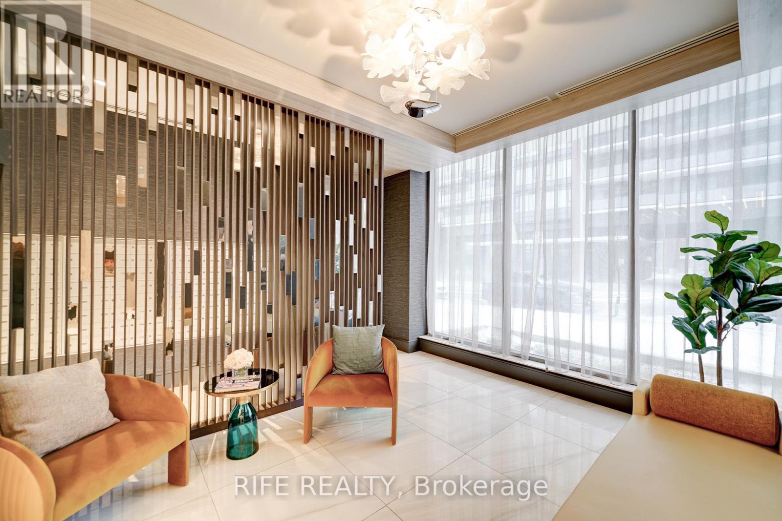 2705 - 75 Canterbury Place, Toronto, Ontario  M2N 0L2 - Photo 3 - C12193461