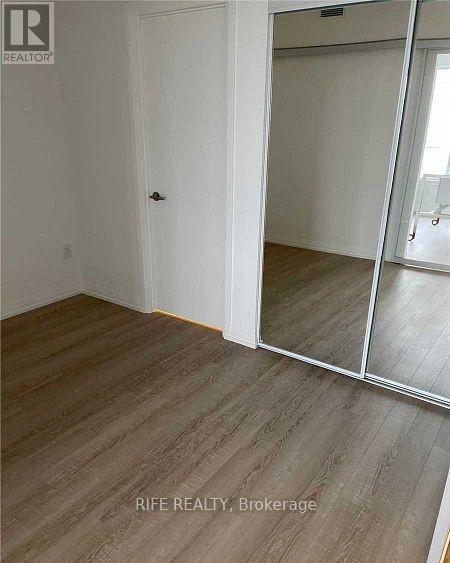 2705 - 75 Canterbury Place, Toronto, Ontario  M2N 0L2 - Photo 6 - C12193461