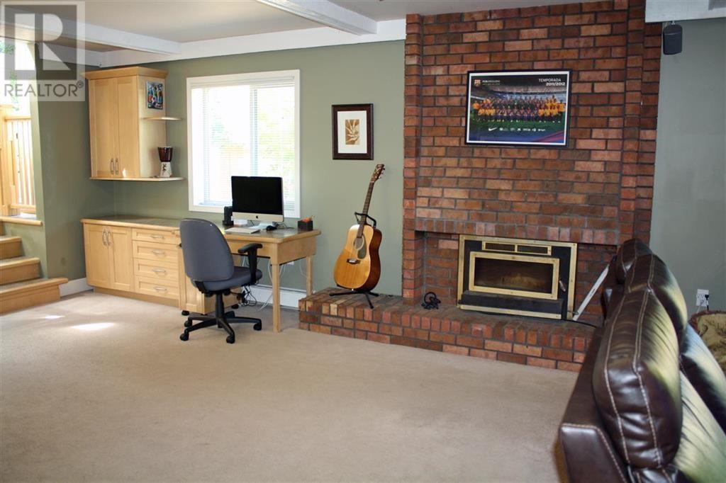 4431 Colchester Drive, Richmond, British Columbia  V7C 4R3 - Photo 8 - R3010120