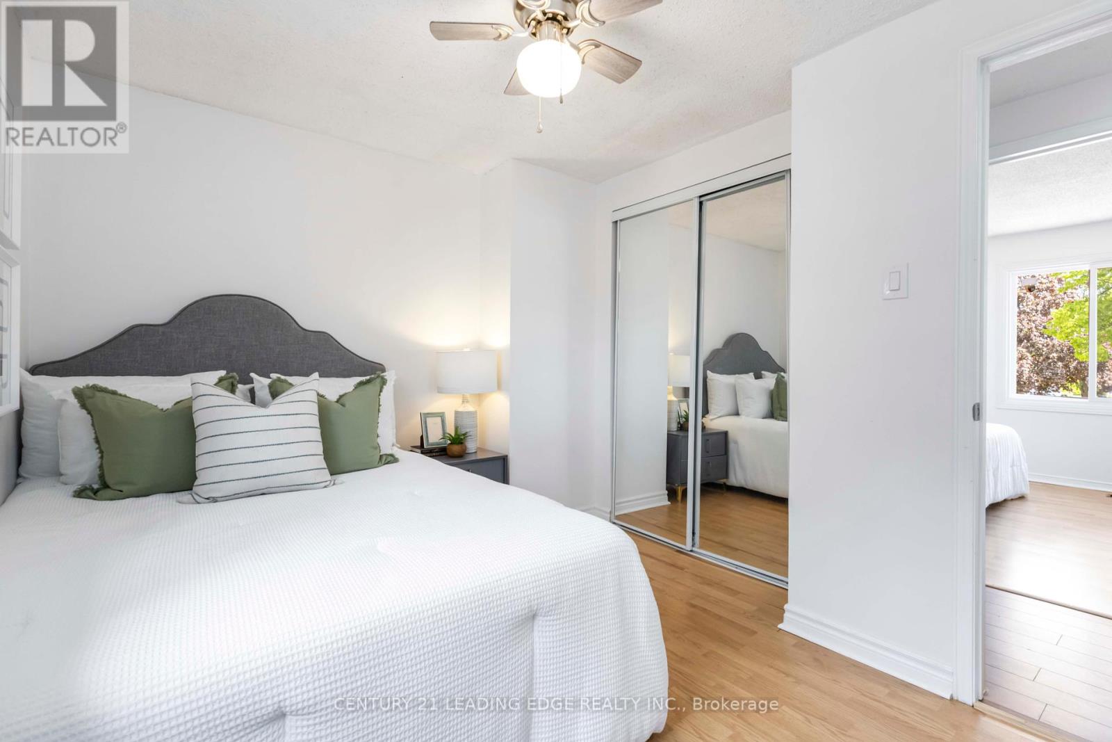 44 Gaslight Crescent, Toronto (Highland Creek), Ontario  M1C 3S8 - Photo 27 - E12193302
