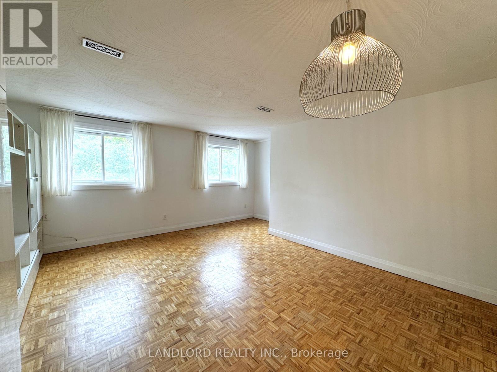 B - 1175 Queen Street E, Toronto, Ontario  M4M 1L5 - Photo 11 - E12193374
