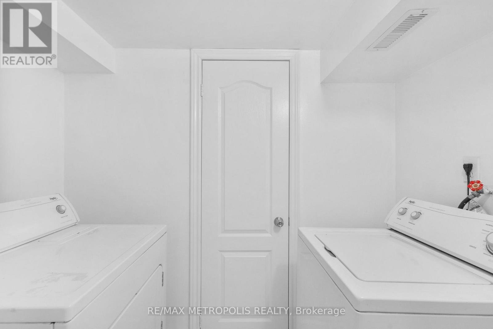 267 Ingleton Boulevard, Toronto (Milliken), Ontario  M1V 2A3 - Photo 47 - E12193422