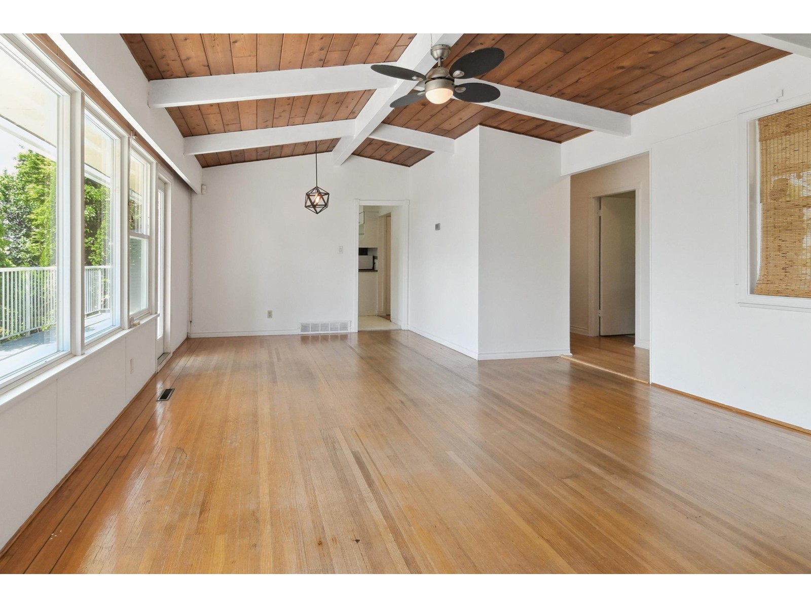 32870 2nd Avenue, Mission, British Columbia  V2V 1J2 - Photo 6 - R3009170
