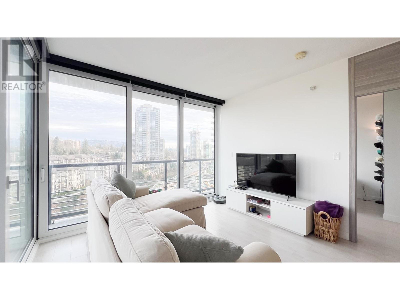 Listing Picture 12 of 21 : 906 4720 LOUGHEED HIGHWAY, Burnaby / 本拿比 - 魯藝地產 Yvonne Lu Group - MLS Medallion Club Member