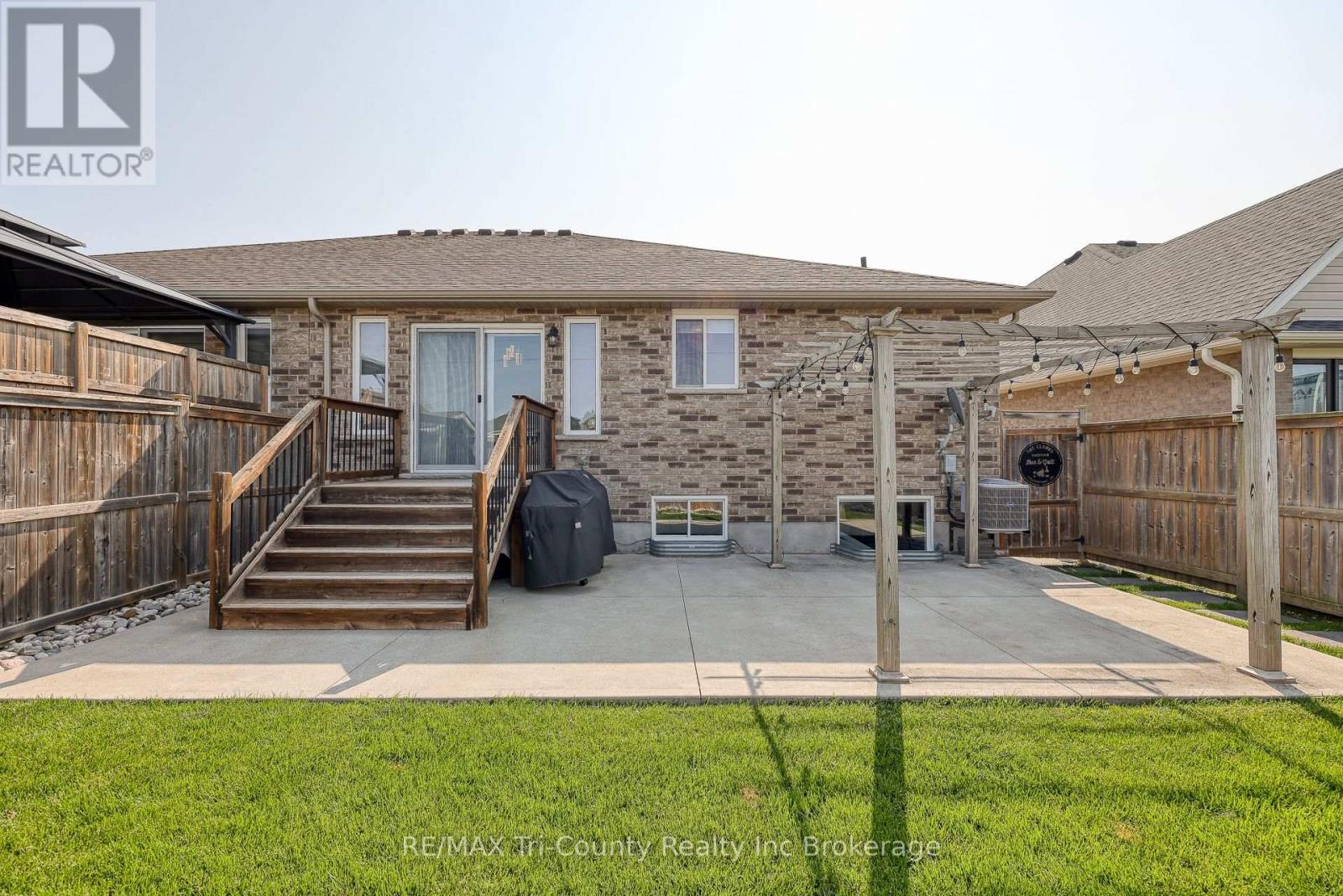 51 Trailview Drive, Tillsonburg, Ontario  N4G 0C6 - Photo 4 - X12193581
