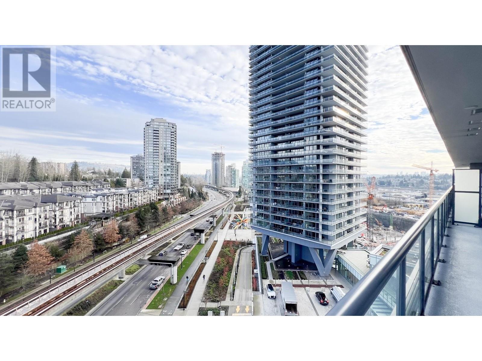 Listing Picture 2 of 21 : 906 4720 LOUGHEED HIGHWAY, Burnaby / 本拿比 - 魯藝地產 Yvonne Lu Group - MLS Medallion Club Member