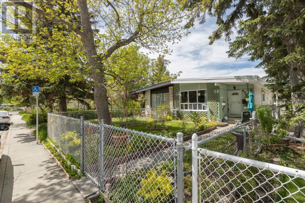 Property at 3725 41 Street SW image 2