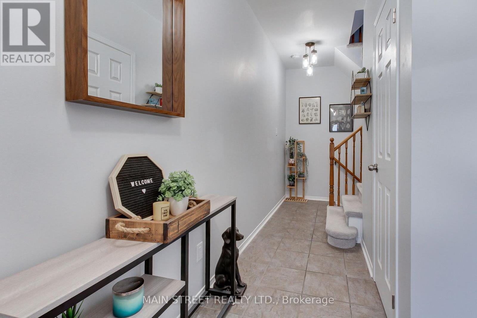 69 Hattie Court, Georgina, Ontario  L4P 3Z7 - Photo 7 - N12193319