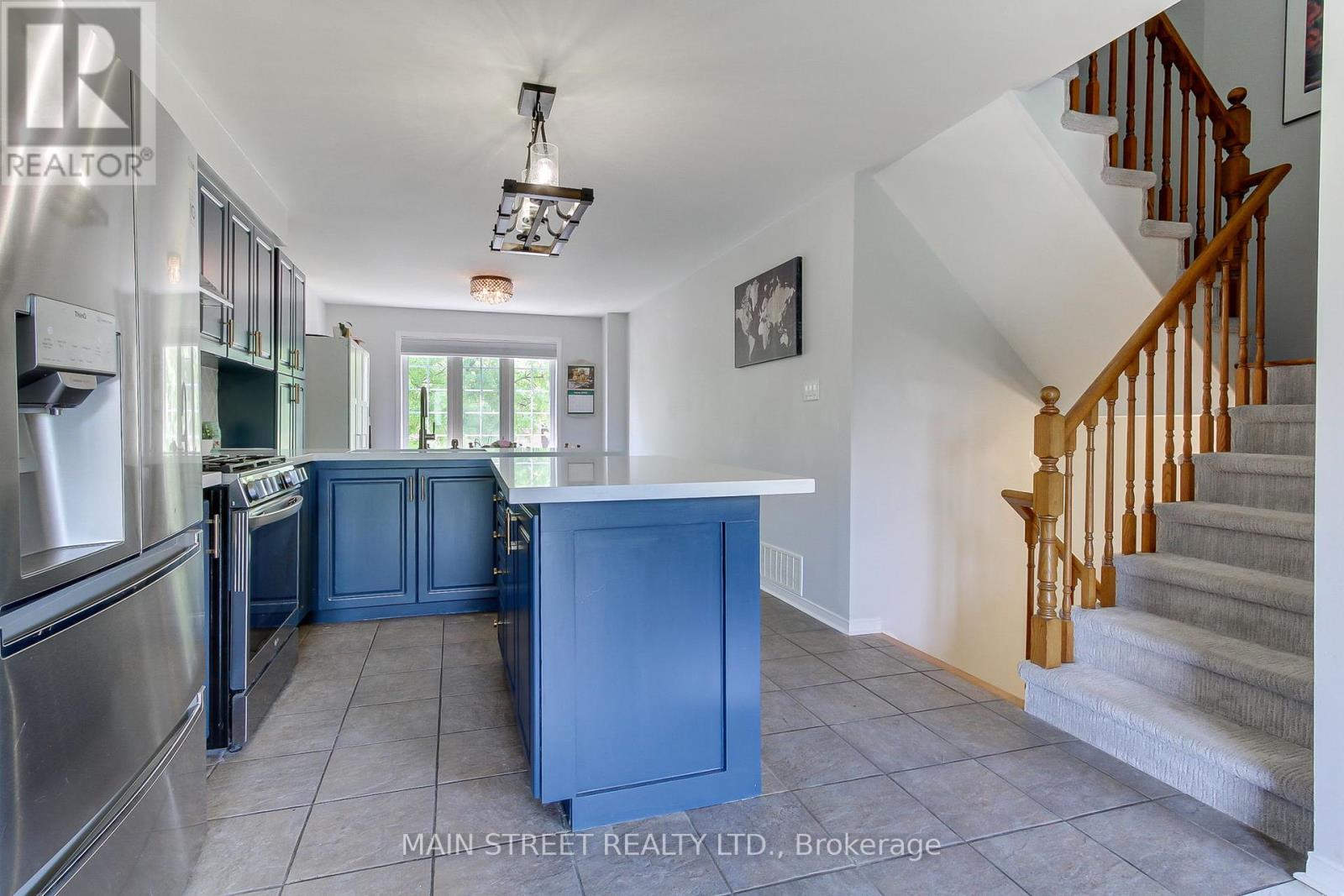 69 Hattie Court, Georgina, Ontario  L4P 3Z7 - Photo 8 - N12193319