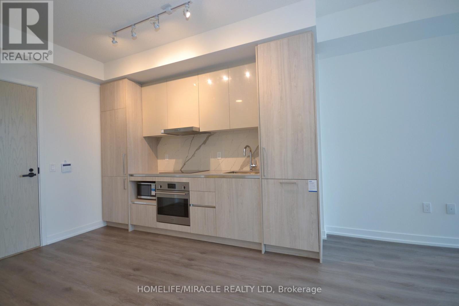 4111 - 225 Commerce Street, Vaughan, Ontario  L4K 5Z7 - Photo 12 - N12193392