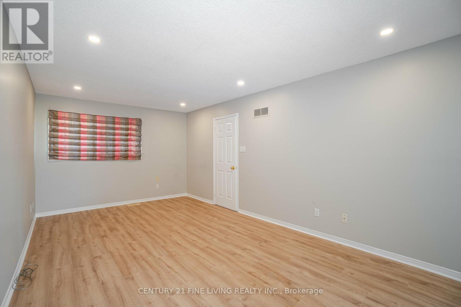 50 Newmill Crescent, Richmond Hill, Ontario  L4C 9T6 - Photo 25 - N12193413