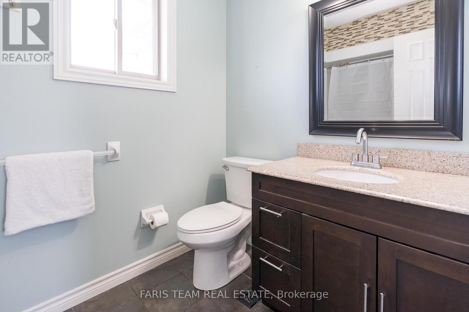 36 Marlow Circle, Springwater (Hillsdale), Ontario  L0L 1V0 - Photo 22 - S12193437