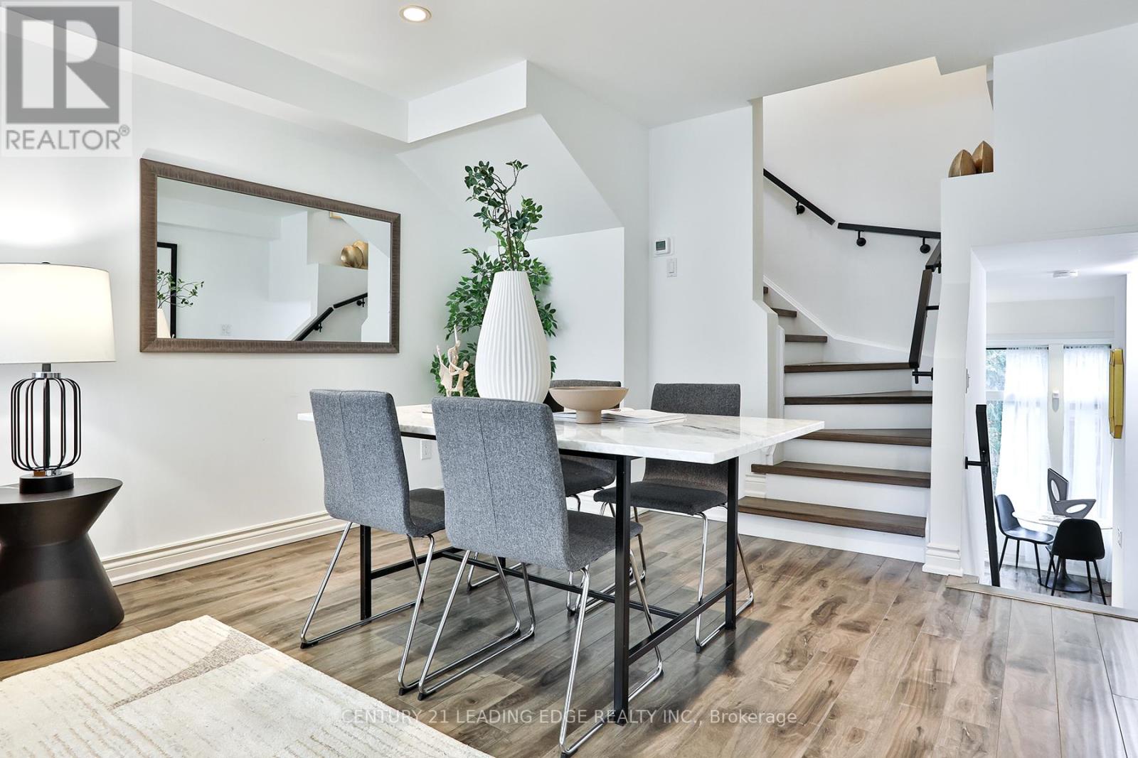 198 B Moore Avenue, Toronto, Ontario  M4T 1V8 - Photo 11 - C12193545