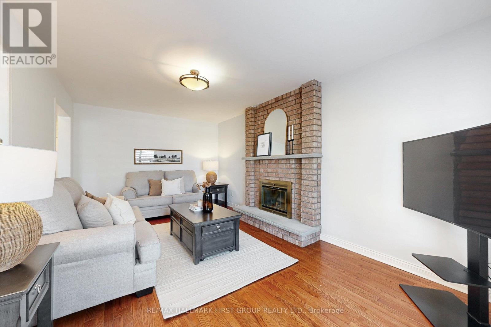 898 Darwin Drive, Pickering, Ontario  L1X 2P8 - Photo 19 - E12193538