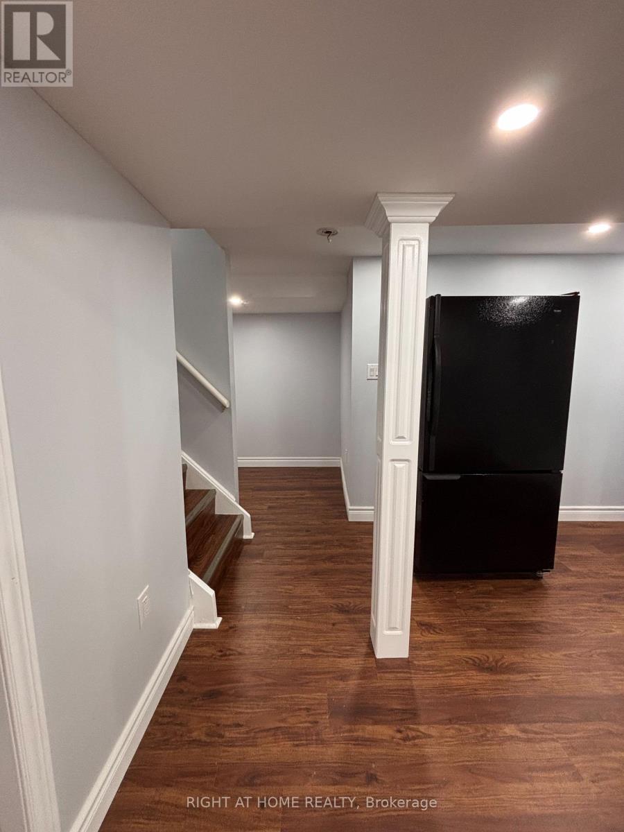 530 Mclevin Avenue, Toronto, Ontario  M1B 4H6 - Photo 10 - E12193575