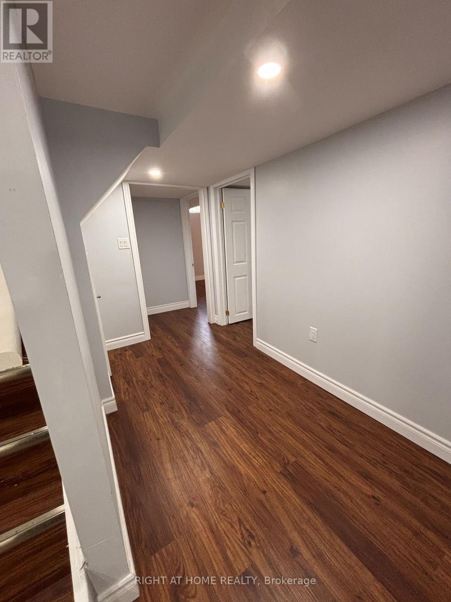 530 Mclevin Avenue, Toronto, Ontario  M1B 4H6 - Photo 11 - E12193575