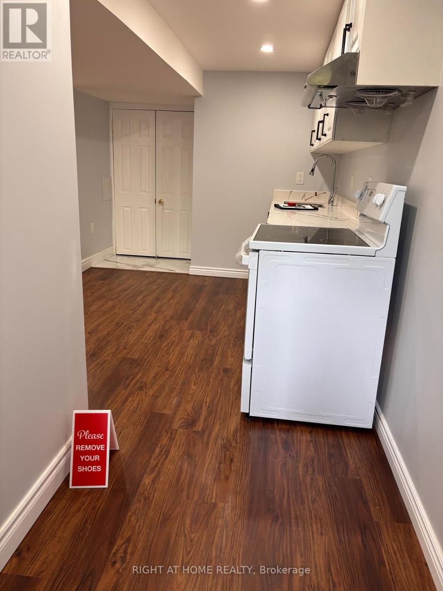 530 Mclevin Avenue, Toronto, Ontario  M1B 4H6 - Photo 4 - E12193575