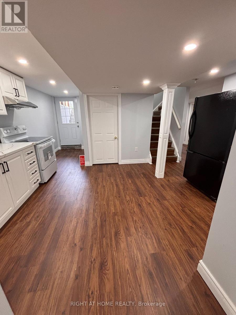 530 Mclevin Avenue, Toronto, Ontario  M1B 4H6 - Photo 8 - E12193575