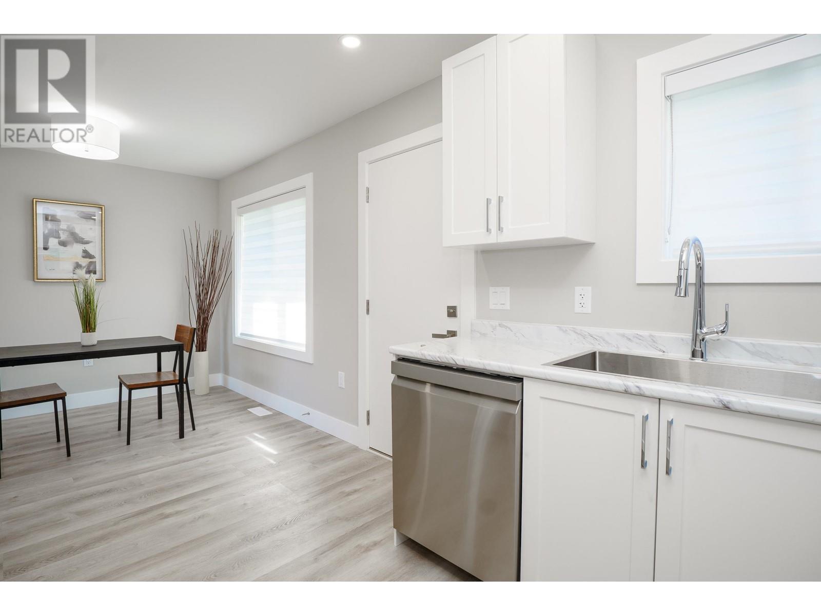 7987 Graham Avenue, Burnaby, British Columbia  V3N 1V8 - Photo 7 - R3009901