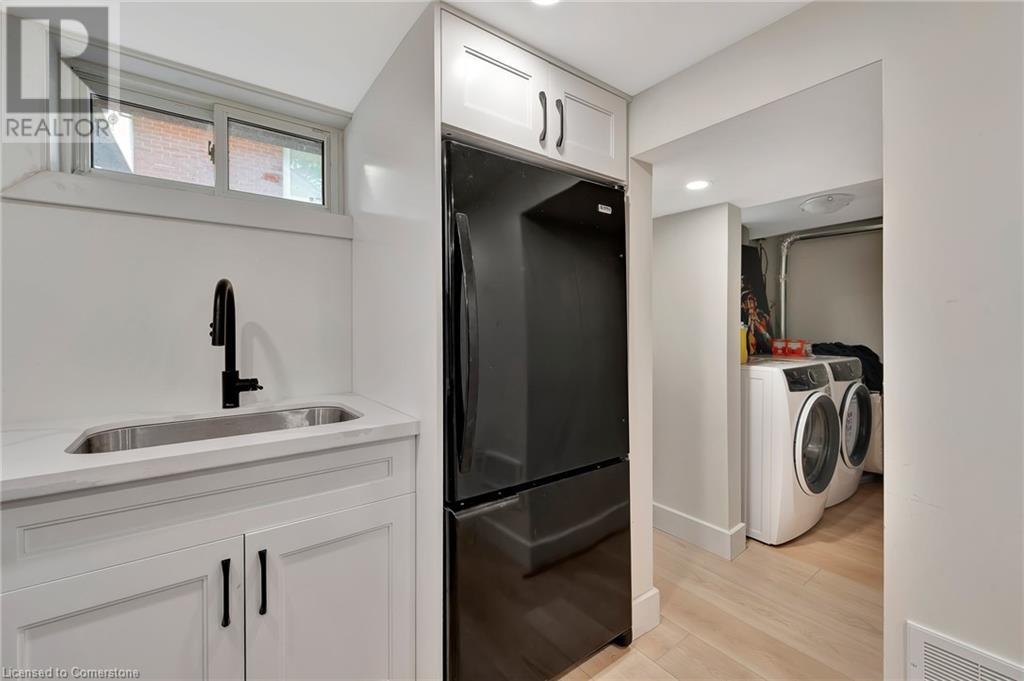 48 Belmont Avenue E, Kitchener, Ontario  N2M 4B9 - Photo 26 - 40736186