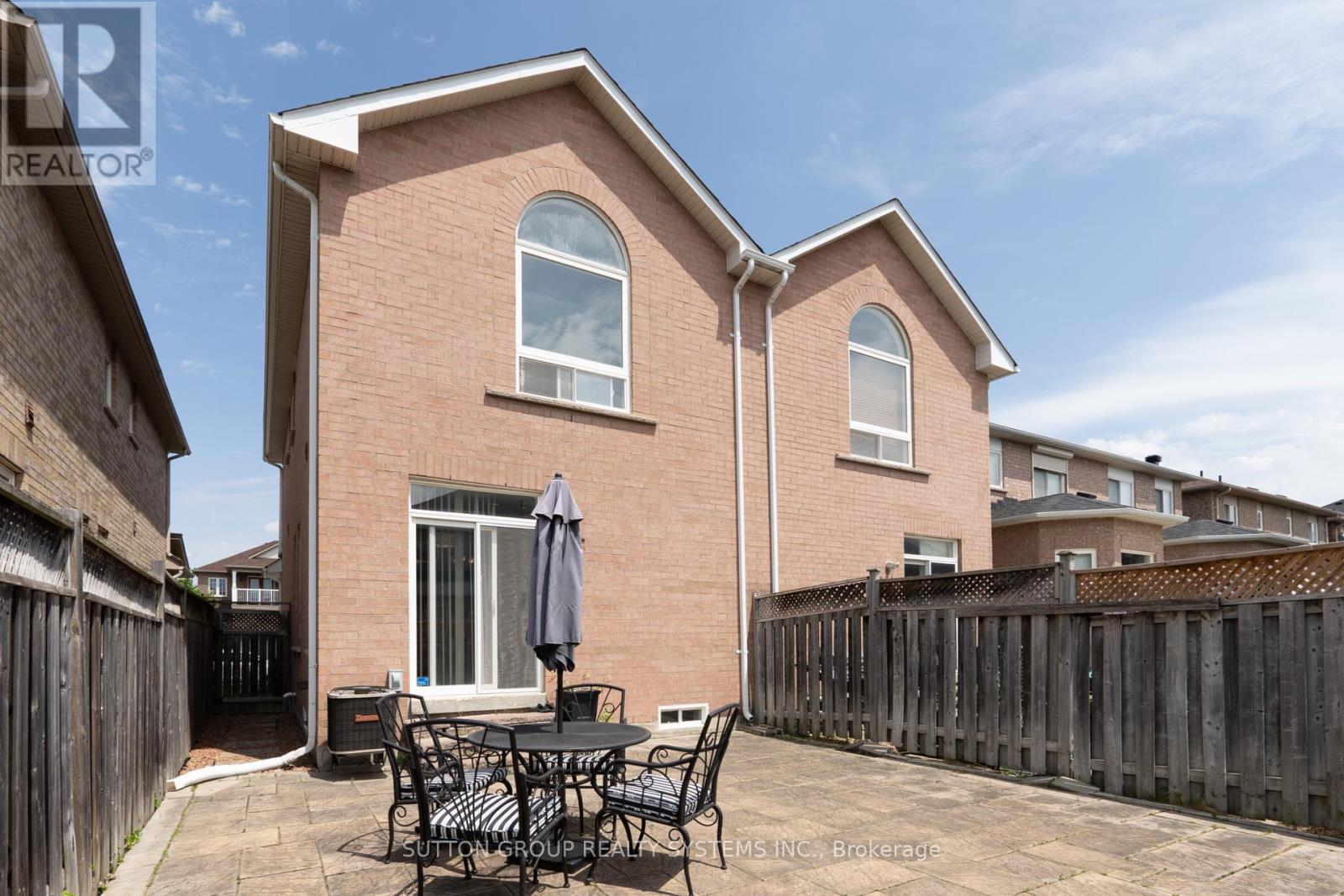 5636 Raleigh Street, Mississauga, Ontario  L5M 7E4 - Photo 25 - W12193323